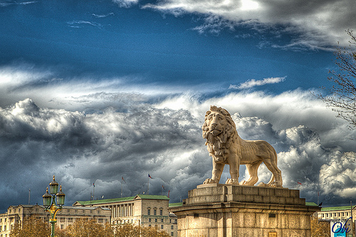 London statue